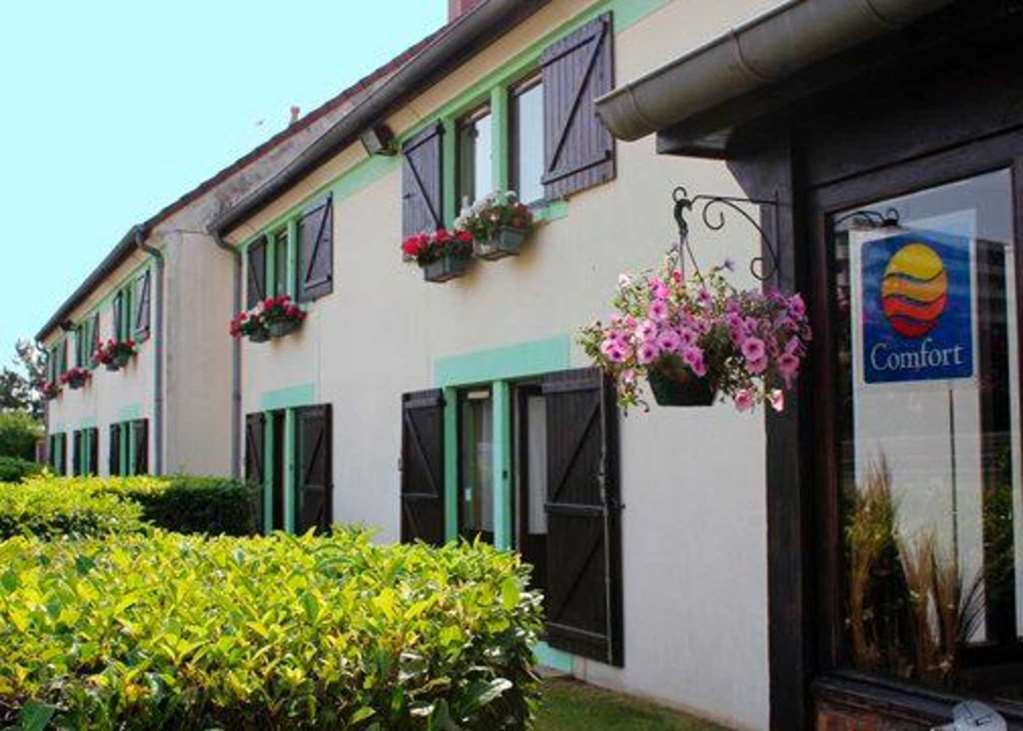 Contact Hotel Restaurant La Chaumiere Entre Orgeval Et Flins A13 Sortie 8 Les Mureaux Exterior foto
